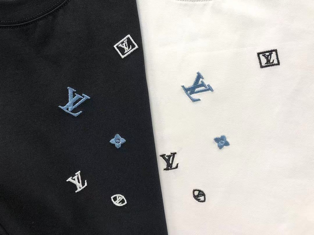 Louis Vuitton SHORTS 158 L⭐ T-SHIRT 2208020415 (Im 170Cm 60Kg I Wear Size S In The Phot) - Image 13
