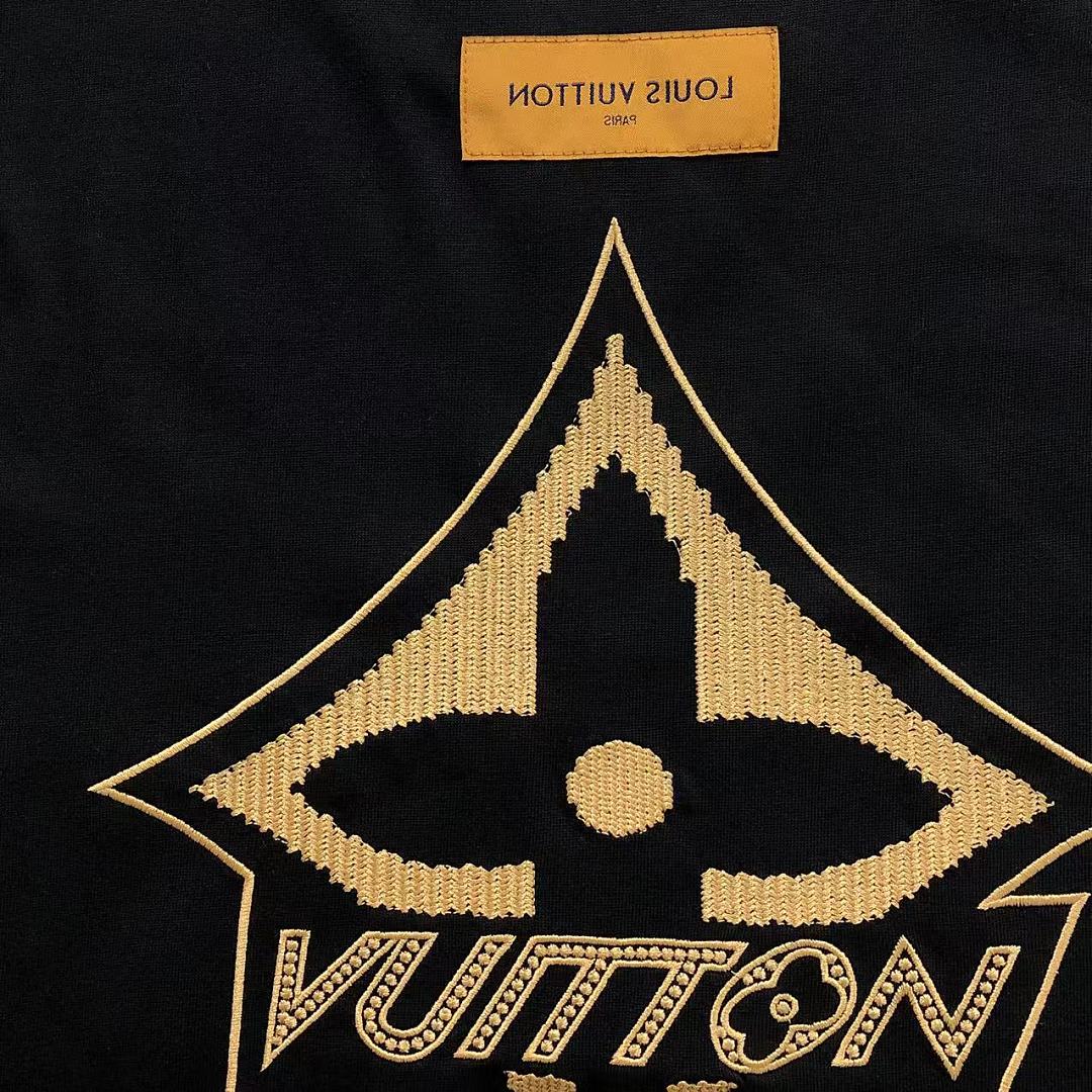 Louis Vuitton 145 L⭐ T-SHIRT 22051211001 (Im 170Cm 60Kg I Wear Size S In The Phot) - Image 14