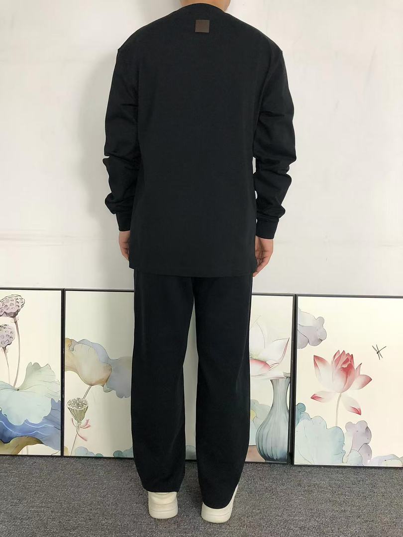 Louis Vuitton 139 L⭐ LONG SLEEVED 3207240621 (Im 170Cm 60Kg I Wear Size M In The Phot) - Image 4