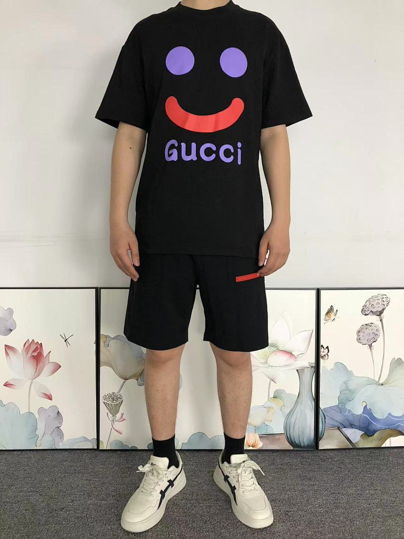 Gucci 78 G⭐C⭐I T-SHIRT 5051625101 (Im 170Cm 60Kg I Wear Size S In The Phot) - Image 3