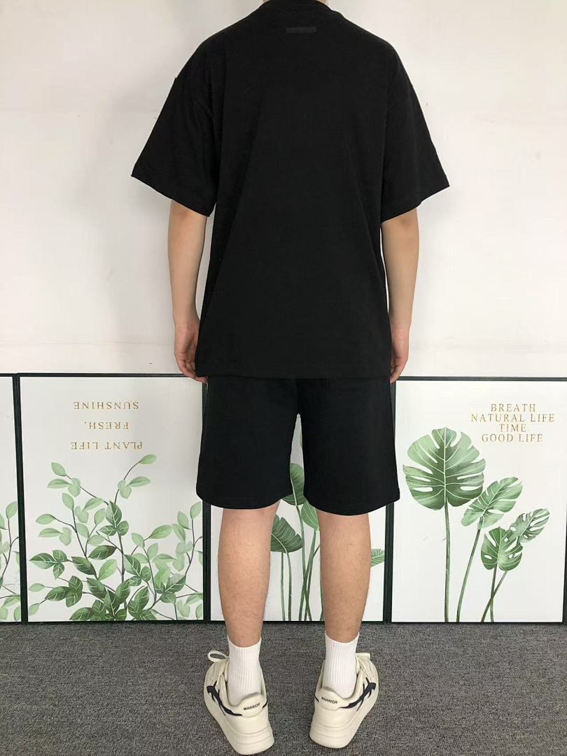 Fear of God 108 FOG T-SHIRT 404191217 (Im 170Cm 60Kg I Wear Size S In The Phot) - Image 4
