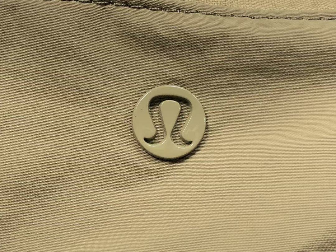 On Running 98 LULULEMON BAG 412170213 (Long 34CM* Wide 5CM* High 20CM) - Image 12