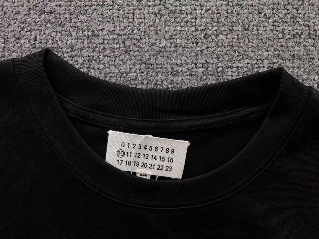 On Running 78 MAISON MARGIELA T-SHIRT 4107051086 (Im 170Cm 60Kg I Wear Size 46 In The Phot) - Image 20