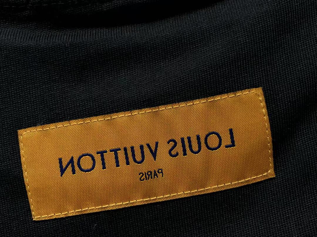 Louis Vuitton 115 L⭐ T-SHIRT 5122501147 (Im 170Cm 60Kg I Wear Size M In The Phot) - Image 18