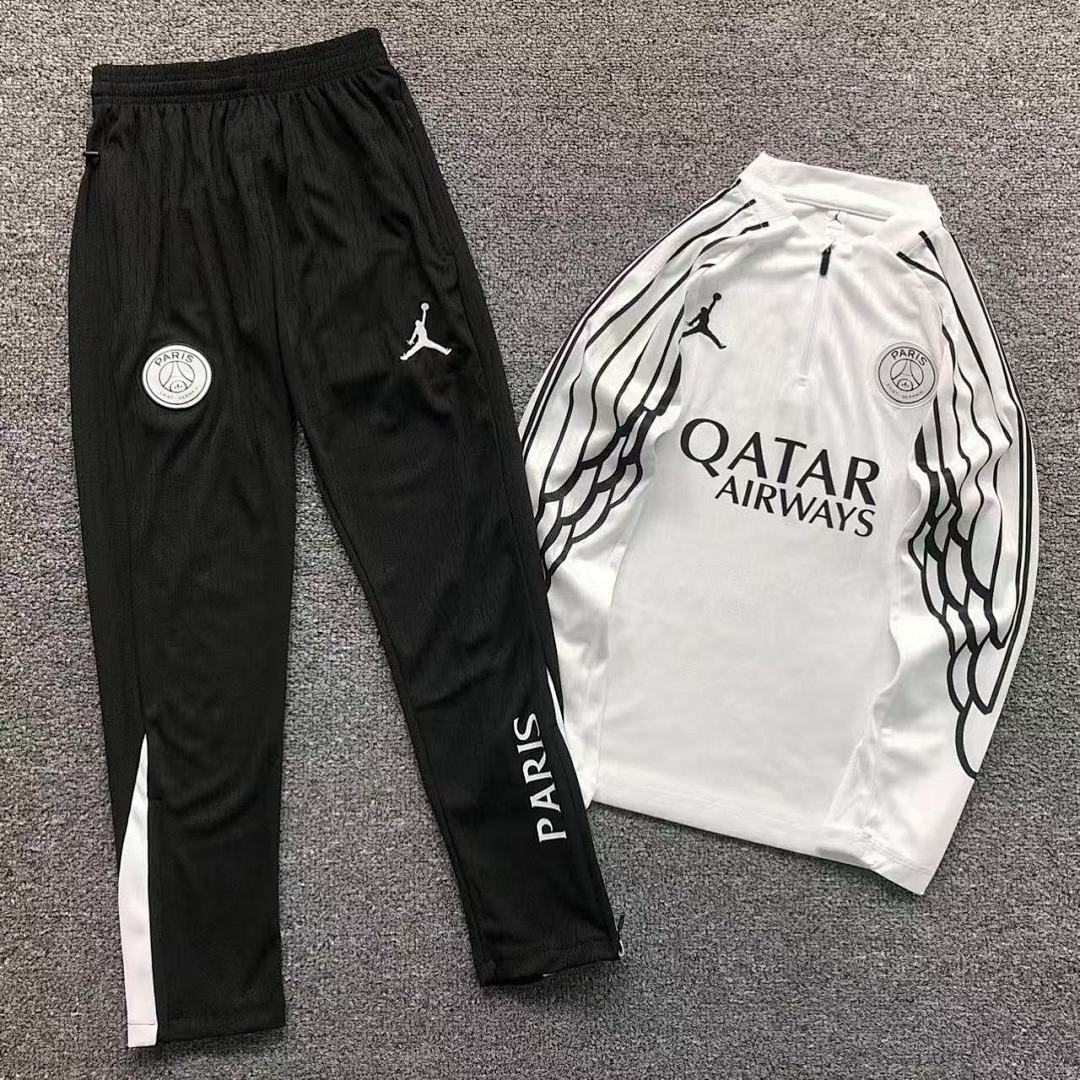 Chanel Chanel 135 FOOTBALL TROUSERS LONG SLEEVED, photo 1