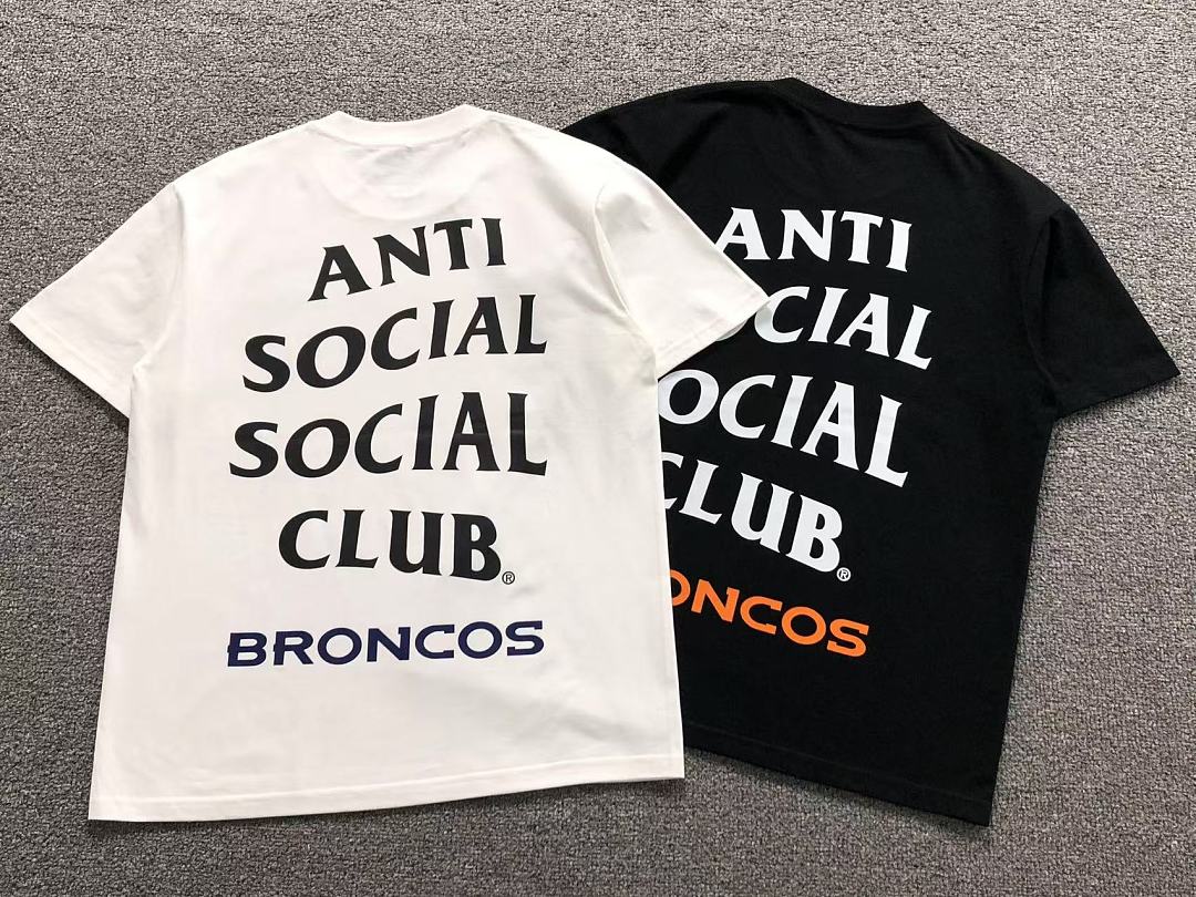 Christian Louboutin 88 ANTI SOCIAL CLUB T-SHIRT 2206211402 (Im 170Cm 60Kg I Wear Size M In The Phot) - Image 5