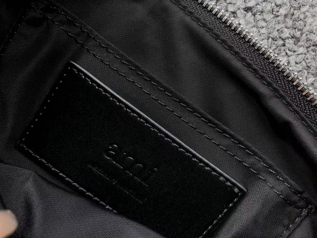 AMI 265 AMI BAG 4107220175 (Long 29CM* Wide 9CM* High 15CM) - Image 16