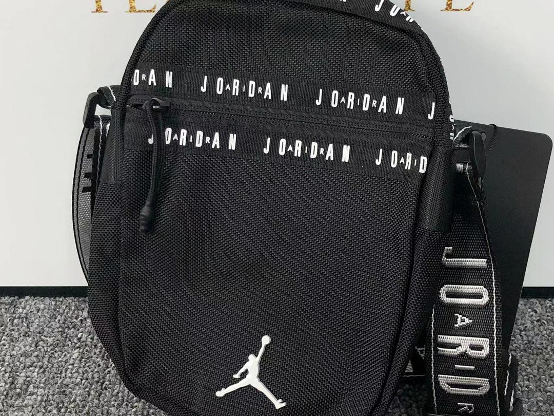 Air Jordan 68 A⭐R J⭐R⭐AN BAG 19020866 (Long 16CM* Wide 5CM* High 21CM) - Image 3