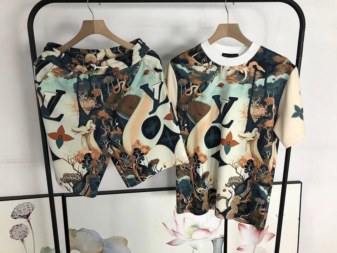 Louis Vuitton SHORTS175 L⭐ T-SHIRT SHORTS 22050513125 (Im 170Cm 60Kg I Wear Size S In The Phot) - Image 39