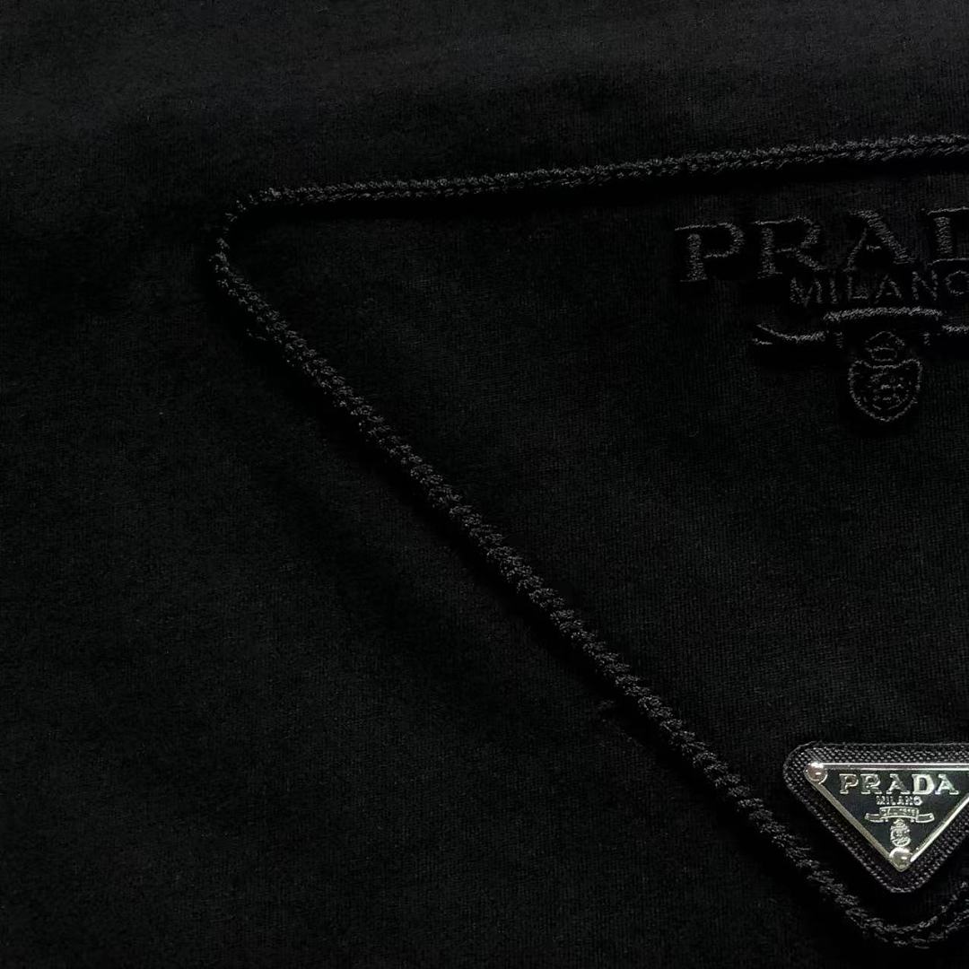 Prada 115 P⭐A⭐A T-SHIRT 12650520 (Im 170Cm 60Kg I Wear Size M In The Phot) - Image 11