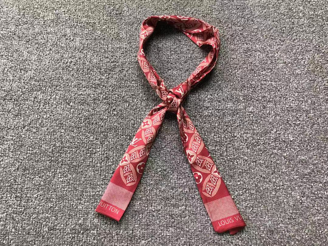 Louis Vuitton 68 L⭐ SCARF 590533102 (Long 120CM* Wide 8CM*) - Image 2