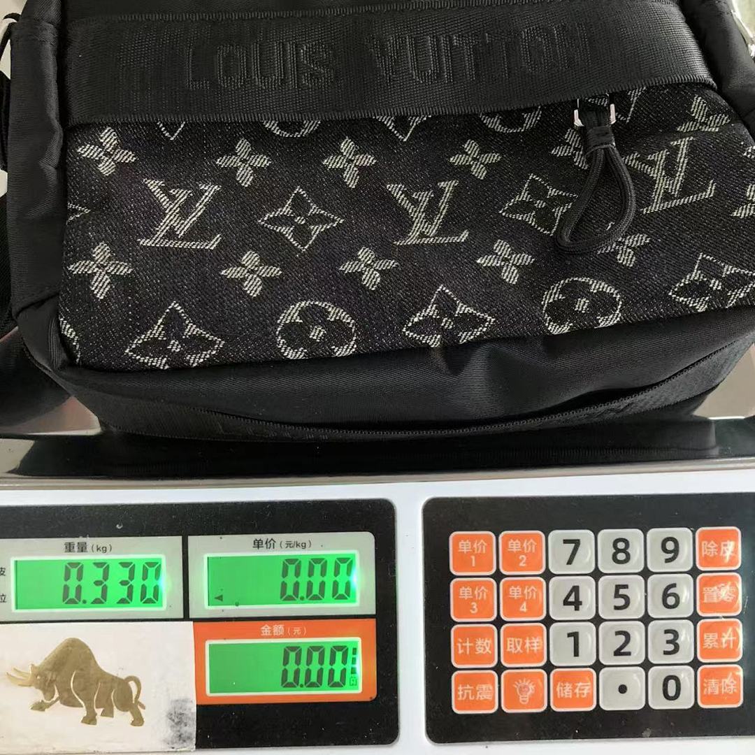 Louis Vuitton 158 L⭐ BAG 48233613 (Long 28CM* Wide 8CM* High 18CM) - Image 28