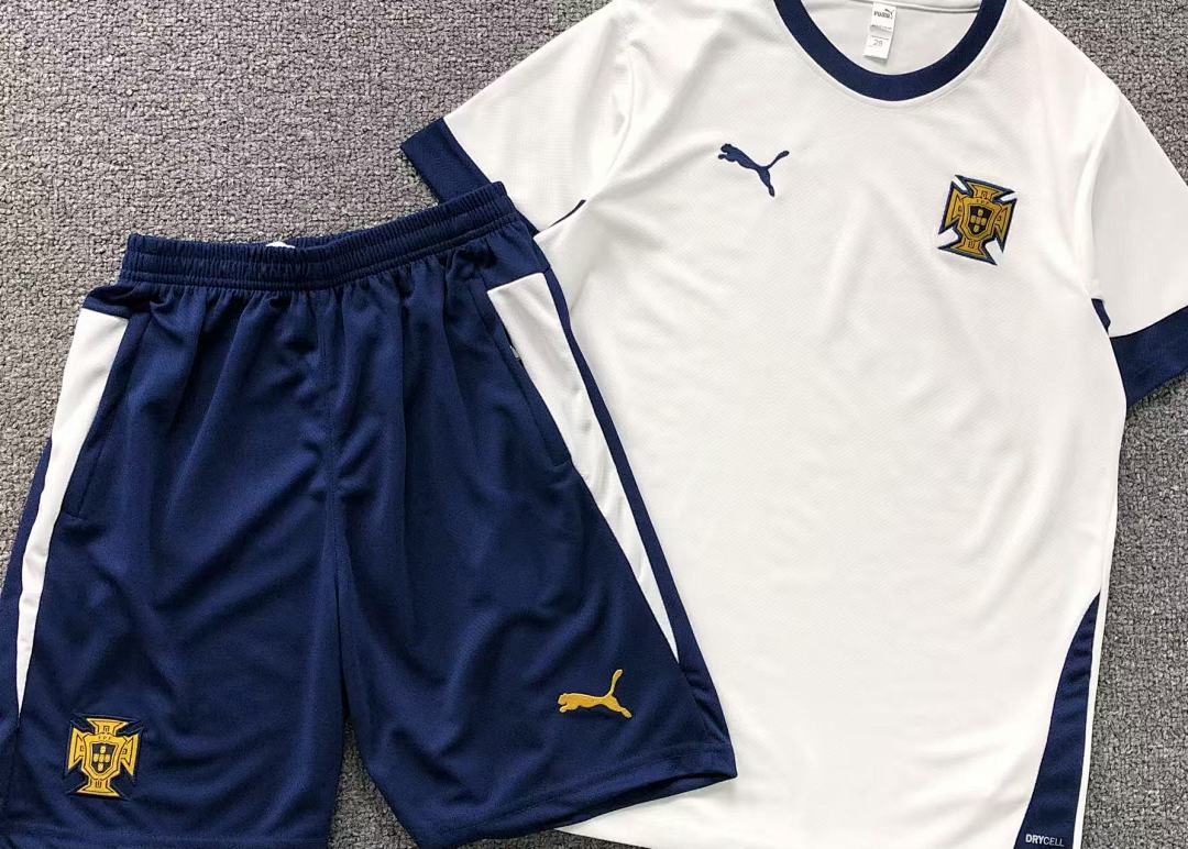 Chanel 85 FOOTBALL T-SHIRT SHORTS C - Image 5