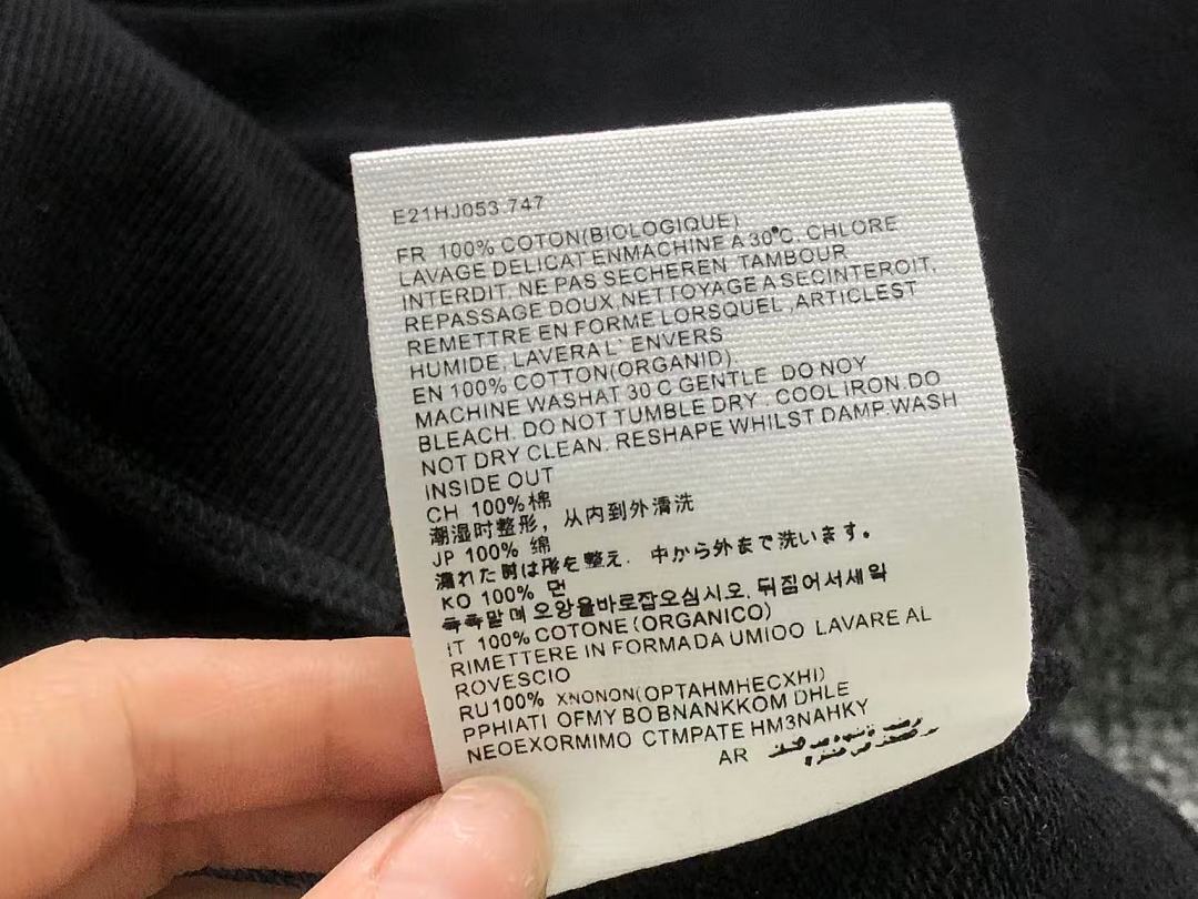 AMI 175 AMI HOODIE 22082704001 (Im 170Cm 60Kg I Wear Size M In The Phot) - Image 41