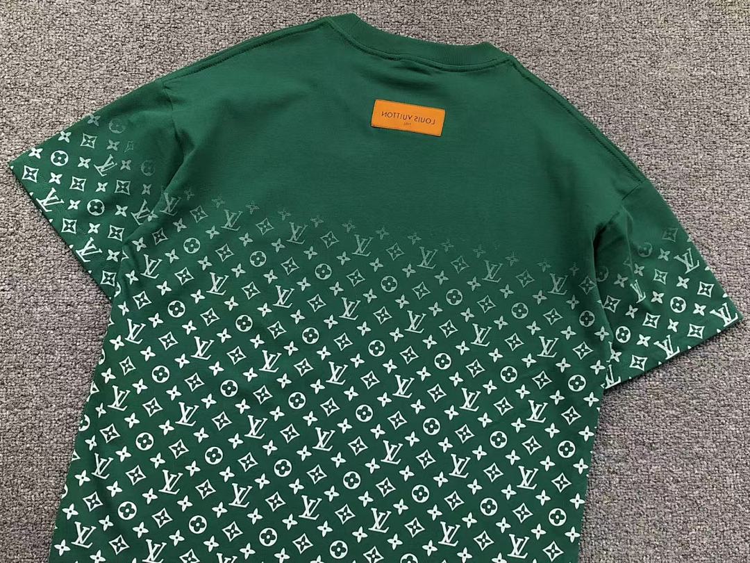 Louis Vuitton 115 L⭐ T-SHIRT 413272621 (Im 170Cm 60Kg I Wear Size S In The Phot) - Image 12