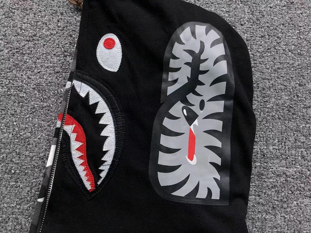 Bape 215 BAPE HOODIE 3203210417 (Im 170Cm 60Kg I Wear Size S In The Phot) - Image 22