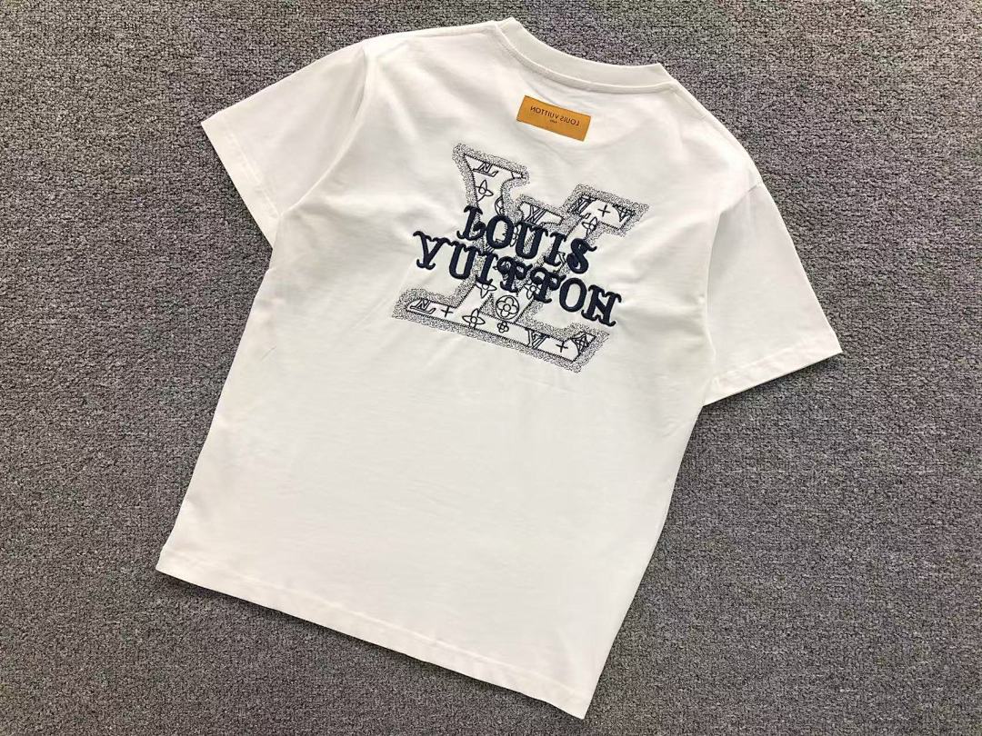 Louis Vuitton 118 L⭐ T-SHIRT 41062613126 (Im 170Cm 60Kg I Wear Size XS In The Phot) - Image 8