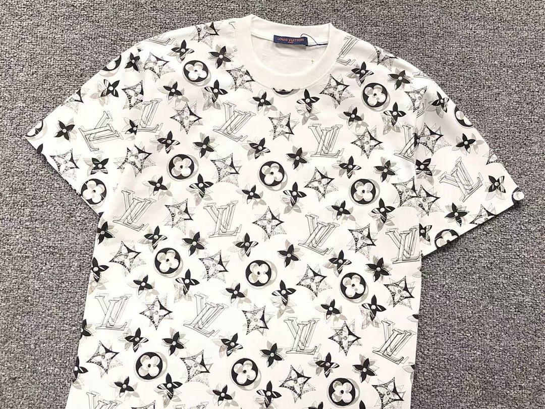 Louis Vuitton 115 L⭐ T-SHIRT 3103230520 (Im 170Cm 60Kg I Wear Size S In The Phot) - Image 8