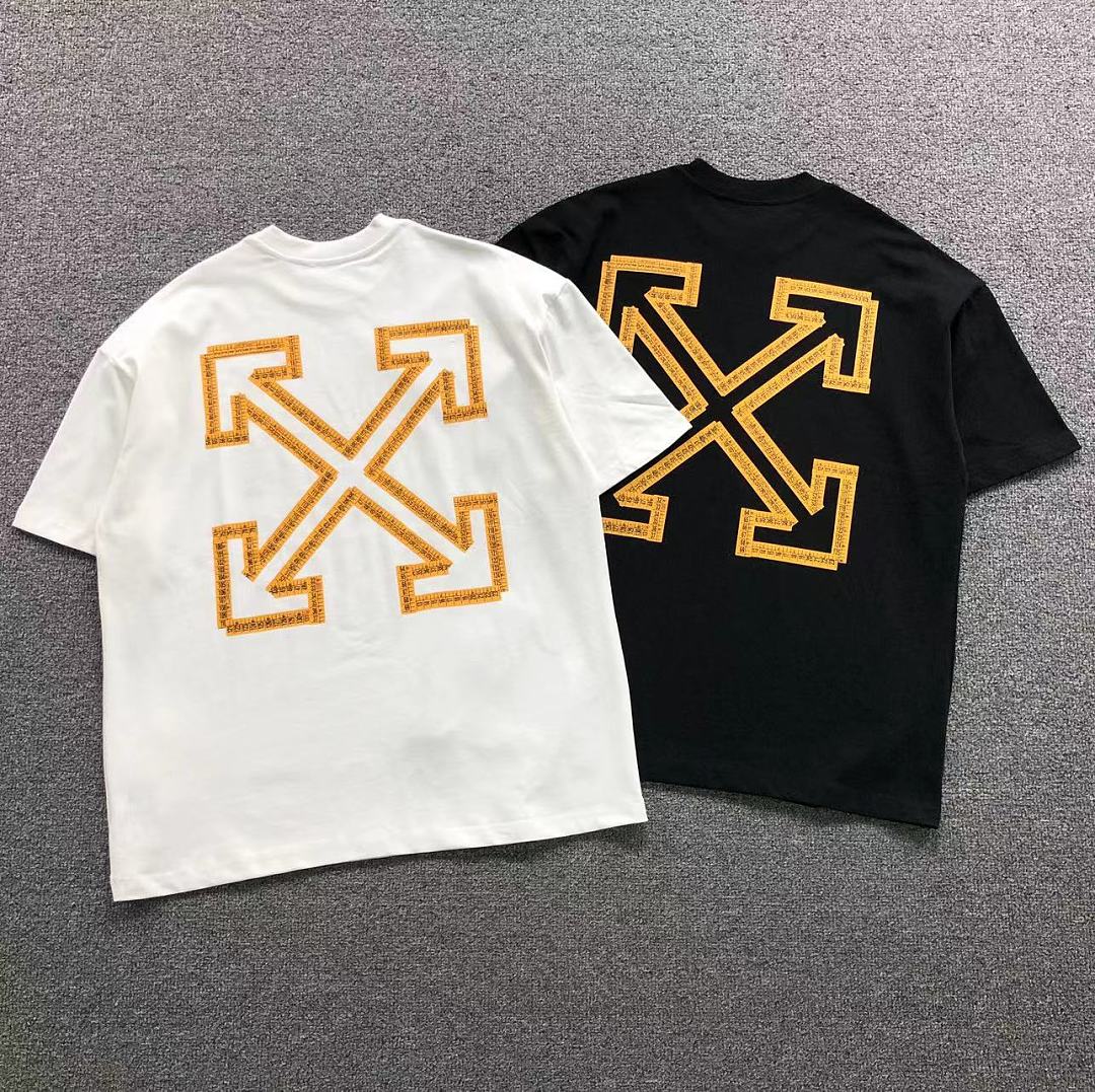 Off-White 115 OFF-WHITE T-SHIRT 42051431165 (Im 170Cm 60Kg I Wear Size S In The Phot)