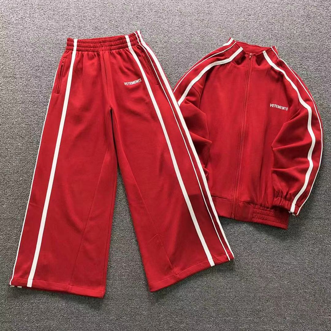 Vetements TROUSERS275 VETEMENTS HOODIE TROUSERS 3112180517 (Im170Cm 60Kg I Wear Size S In The Phot)