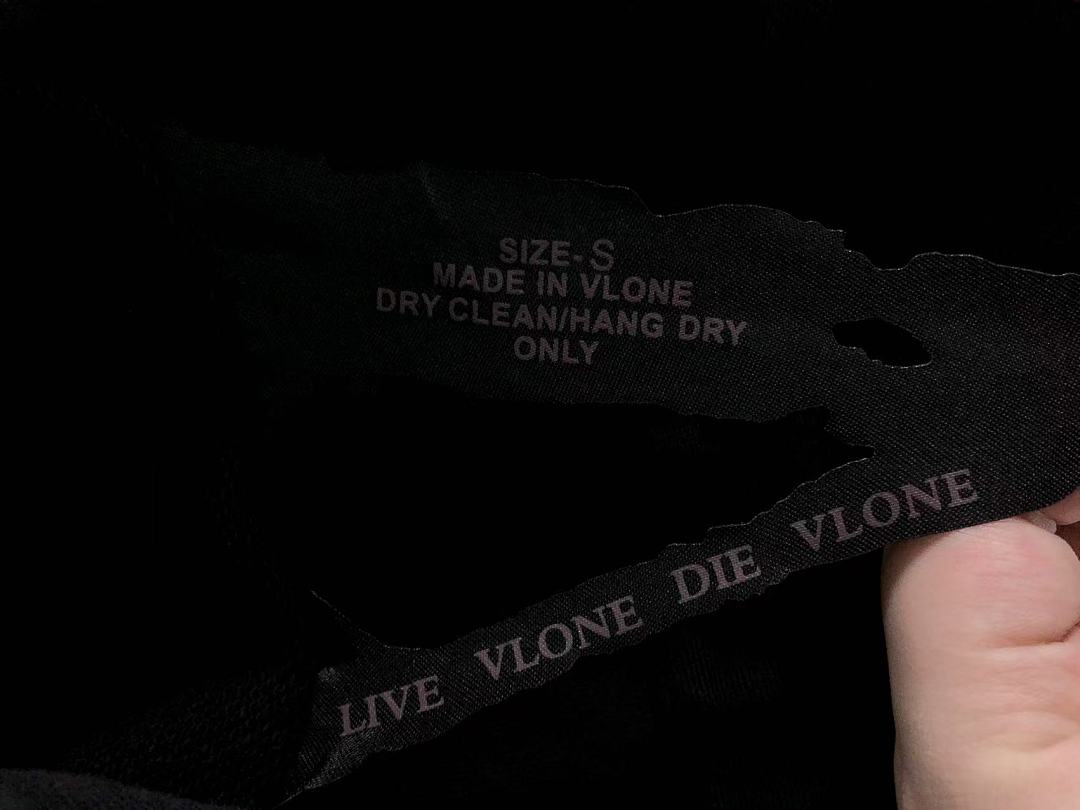 On Running 118 VLONE HOODIE 510115491 (Im 170Cm 60Kg I Wear Size S In The Phot) - Image 17