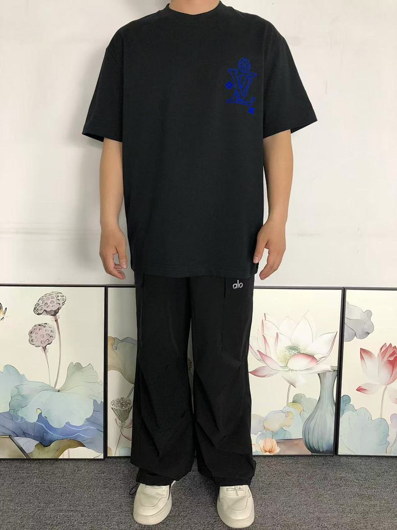 Louis Vuitton 115 L⭐ T-SHIRT 3201312021 (Im 170Cm 60Kg I Wear Size M In The Phot) - Image 3