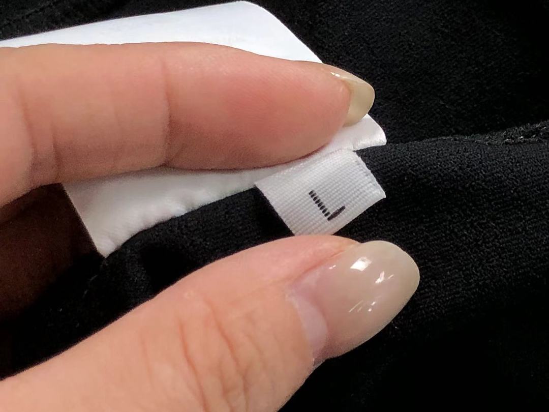On Running 139 LULULEMON T-SHIRT FEMAIE - Image 23