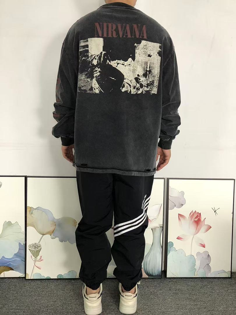 Chanel 139 SAINT MICHAEL LONG SLEEVED 2207253117 (Im 170Cm 60Kg I Wear Size S In The Phot) - Image 4
