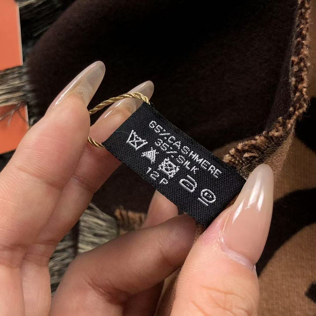 Gucci 98 G⭐C⭐I SCARF 5122032102 (Long 180CM* Wide 65CM*) - Image 12
