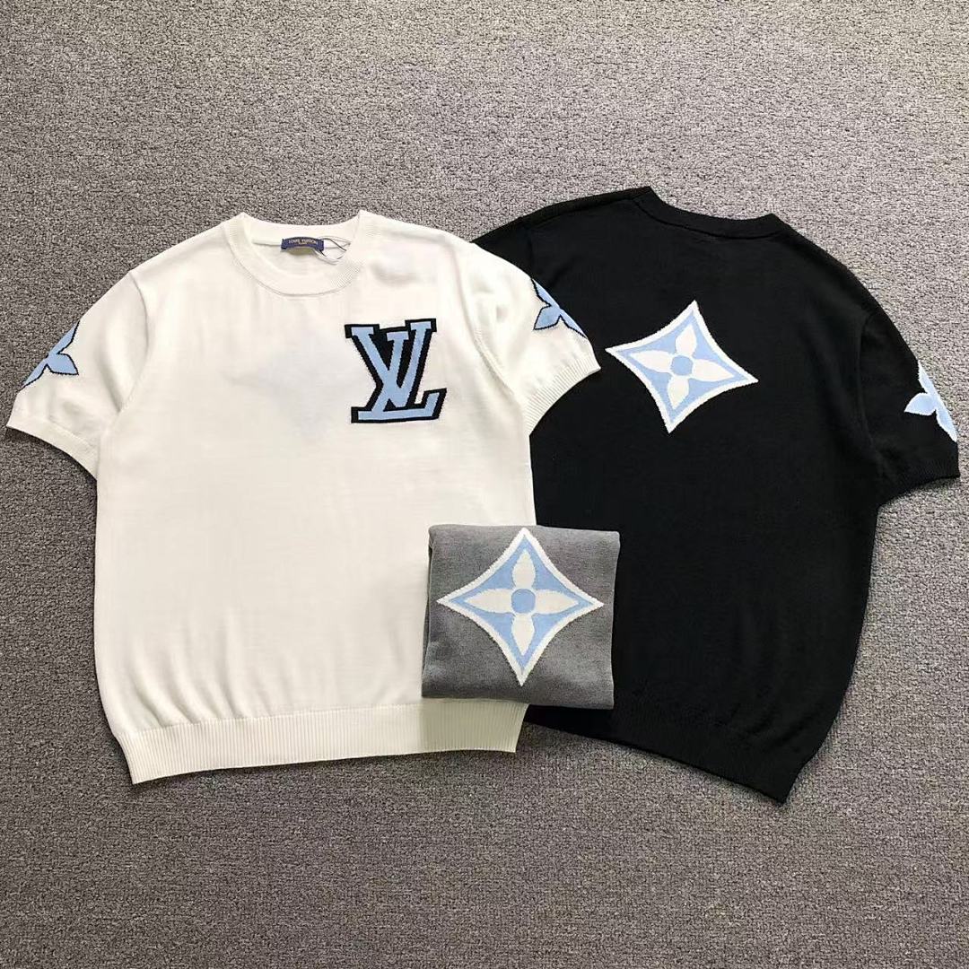 Louis Vuitton 135 L⭐ T-SHIRT 42030217156 (Im 172Cm 55Kg I Wear Size M In The Phot)