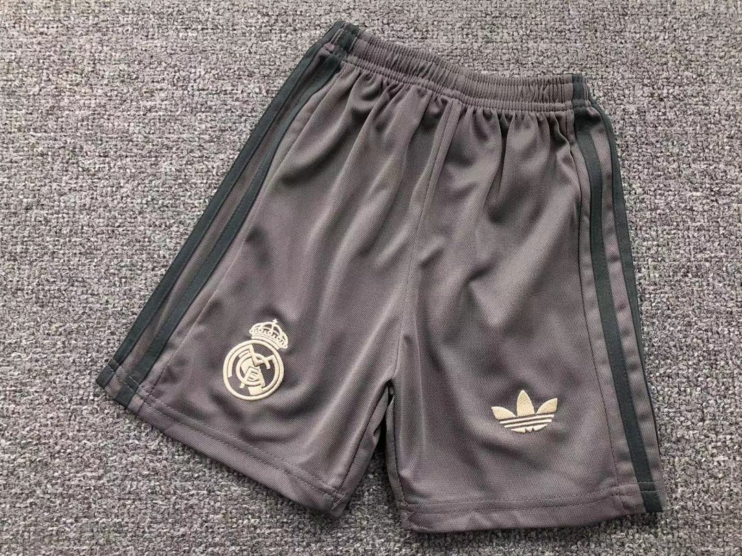 Chanel 68 FOOTBALL T-SHIRT SHORTS - Image 25