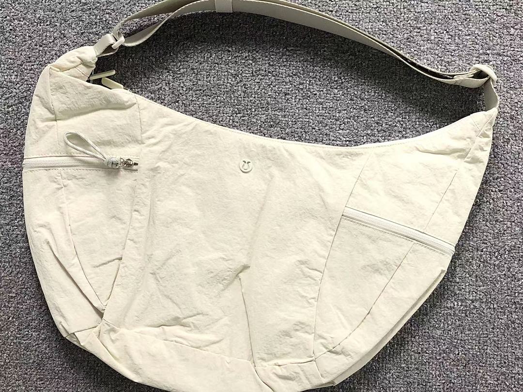 On Running 168 LULULEMON BAG 4207031277 (Long 47CM* Wide 16CM* High 27CM) - Image 9