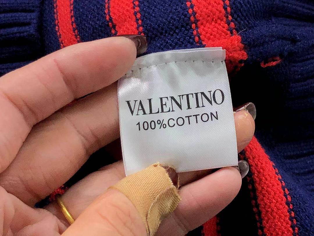 Valentino 135 VALENTINO SWEATER 41082810146 (Im 170Cm 60Kg I Wear Size L In The Phot) - Image 20