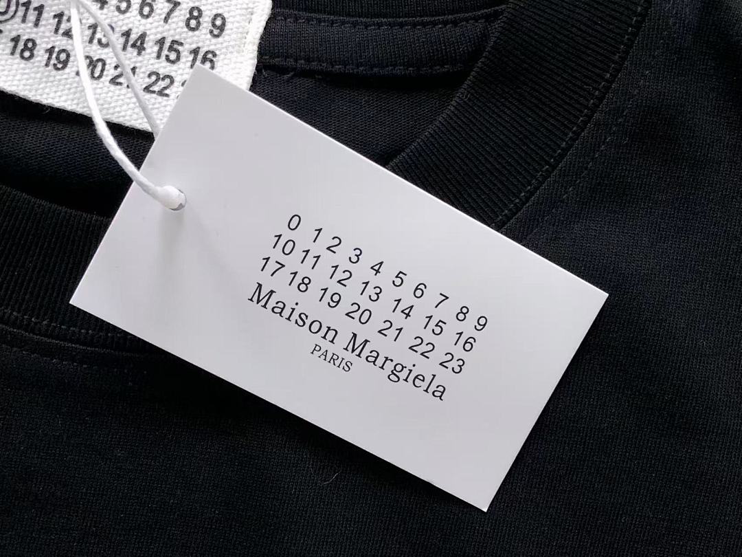 On Running 95 MAISON MARGIELA T-SHIRT 42010926167 (Im 170Cm 60Kg I Wear Size M In The Phot) - Image 19