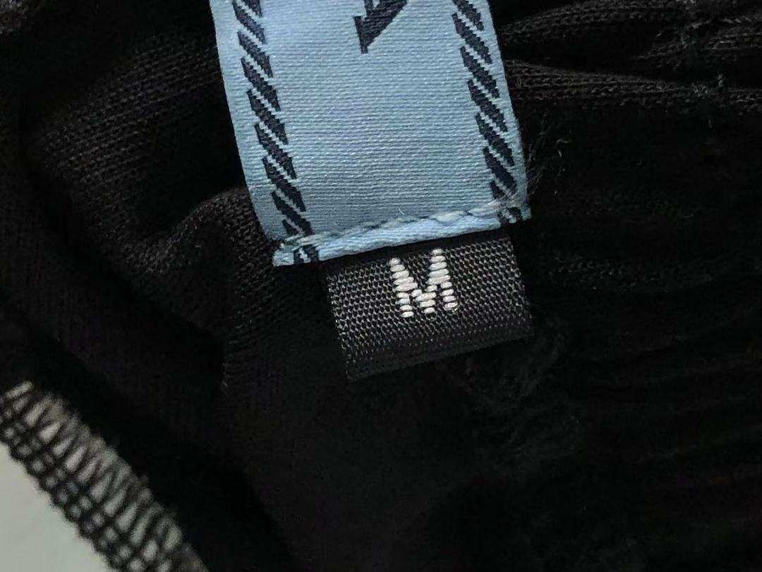 Prada SHORTS P⭐A⭐A T-SHIRT - Image 55