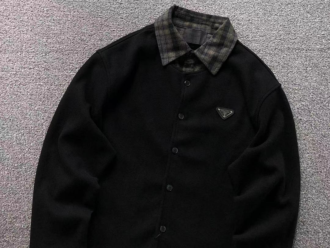 Prada 258 P⭐A⭐A LONG SLEEVED 22031412001 (Im 170Cm 60Kg I Wear Size L In The Phot) - Image 9