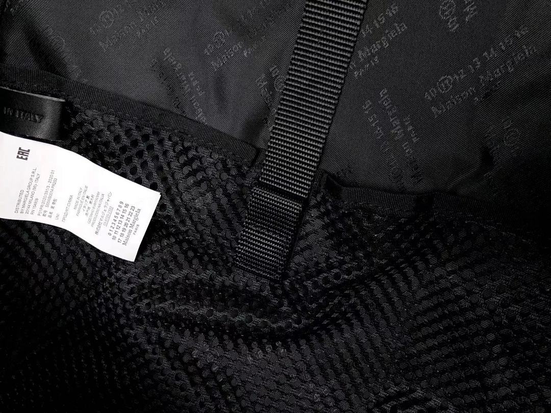 On Running 216 MAISON MARGIELA BAG 272241 (Long 30CM* Wide 15CM* High 41CM) - Image 16