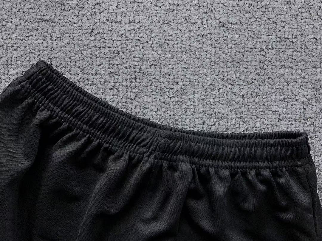 Chanel 75 FOOTBALL T-SHIRT SHORTS - Image 25