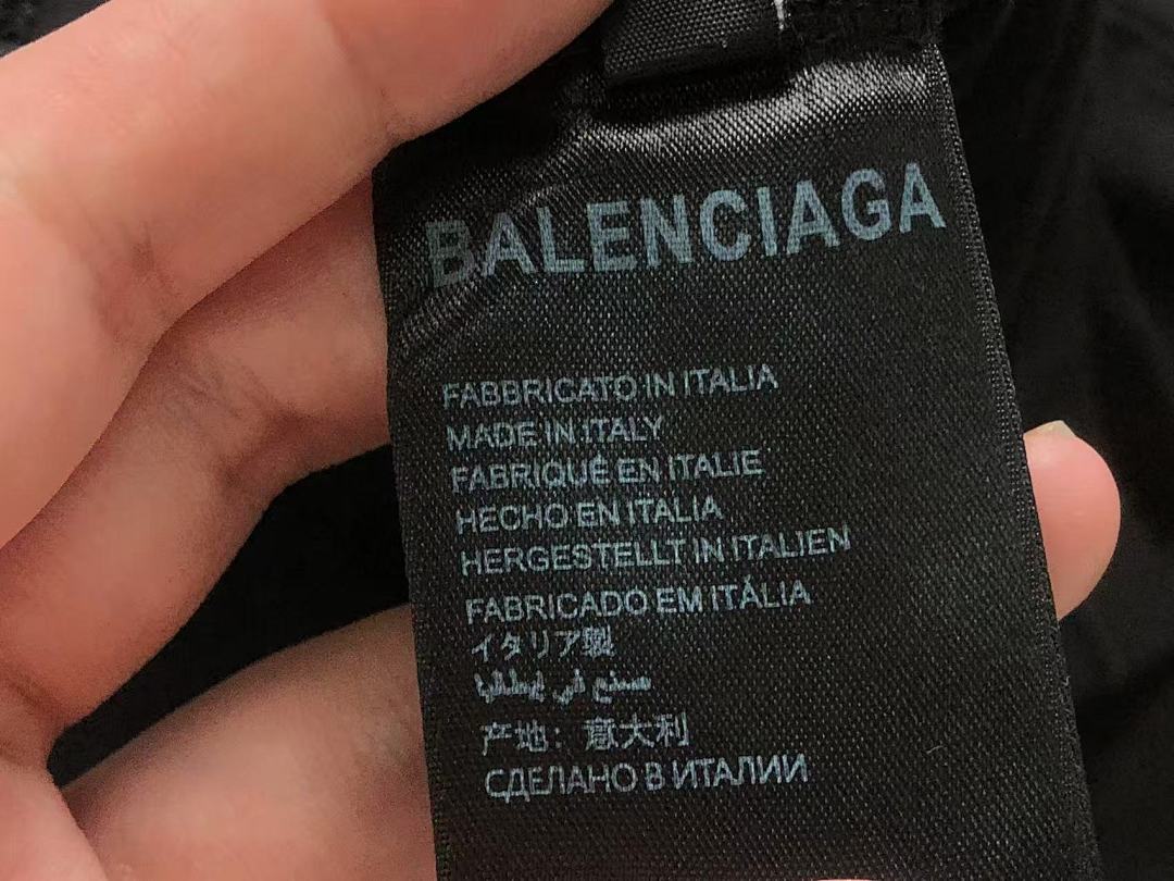 Balenciaga 98 B⭐L⭐⭐⭐IA⭐A T-SHIRT 5212125136 (Im 170Cm 60Kg I Wear Size S In The Phot) - Image 15