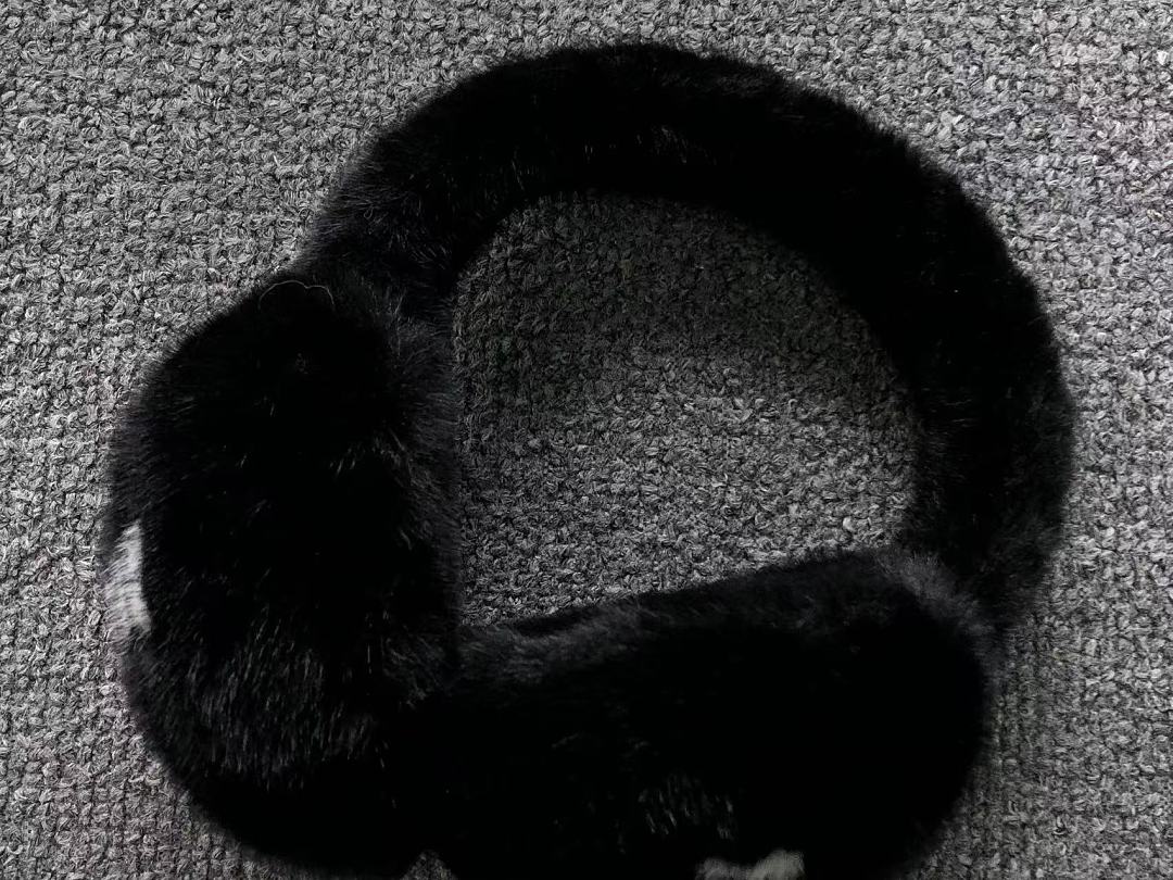 Miu Miu 95 M⭐U SCARF EARMUFF 12910843 (Long 88CM* Wide 12CM*) - Image 14
