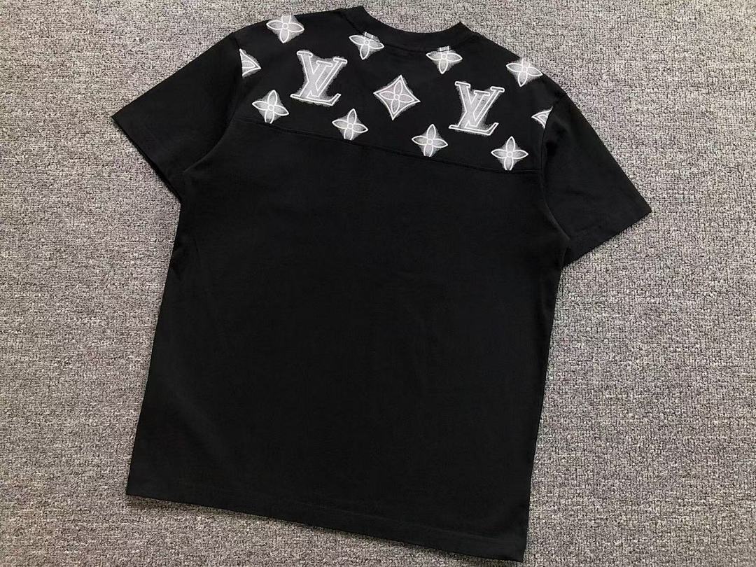 Louis Vuitton 125 L⭐ T-SHIRT 311211921 (Im 170Cm 57Kg I Wear Size XS In The Phot) - Image 13