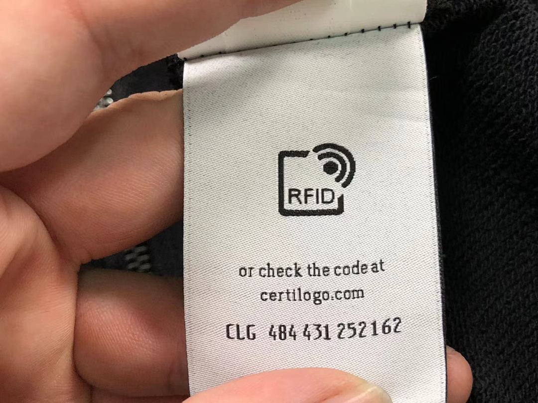 Off-White 208 OFF-WHITE (WHITE HOODIE) - Image 25