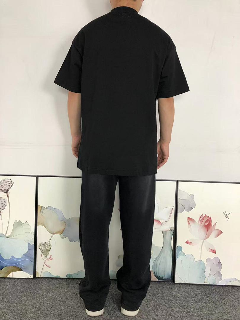 Vetements 115 VETEMENTS T-SHIRT 22031417125 (Im 170Cm 60Kg I Wear Size M In The Phot) - Image 4