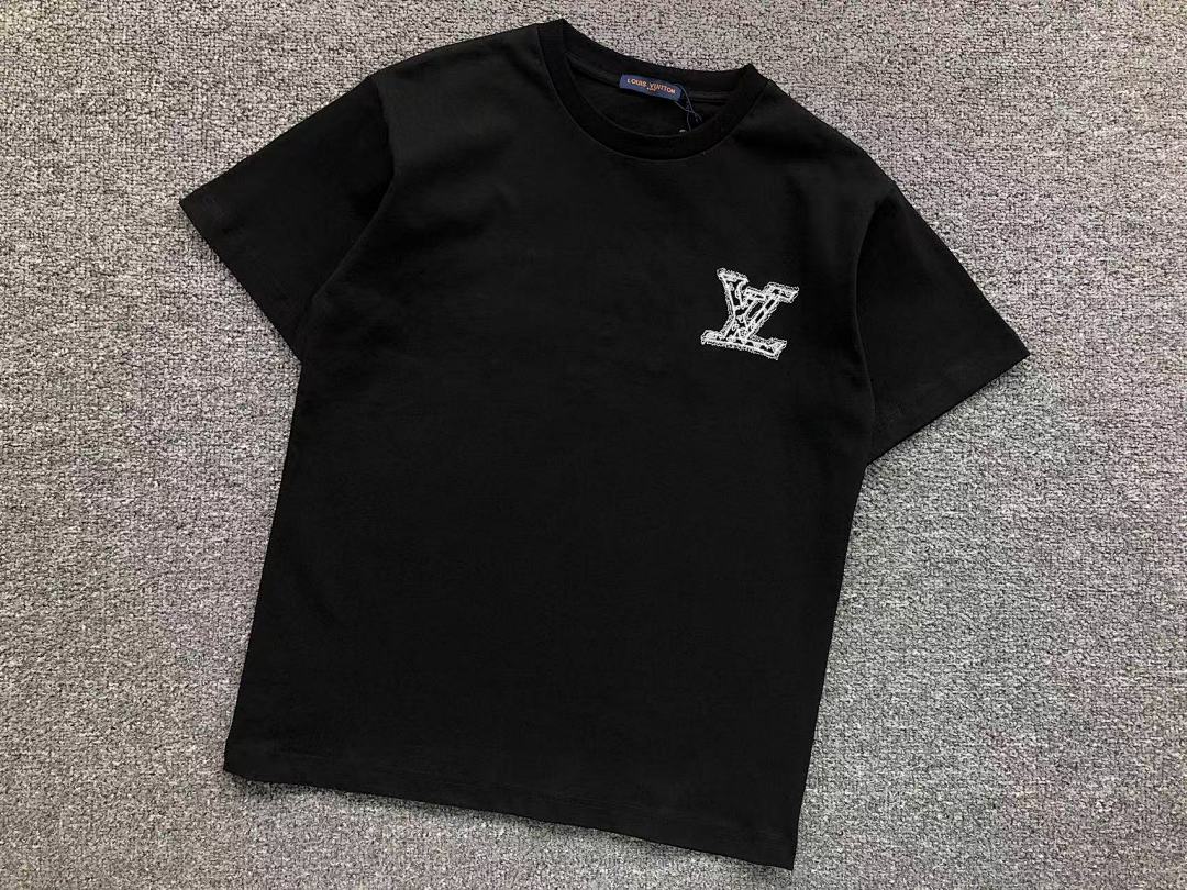 Louis Vuitton 118 L⭐ T-SHIRT 41062613126 (Im 170Cm 60Kg I Wear Size XS In The Phot) - Image 17