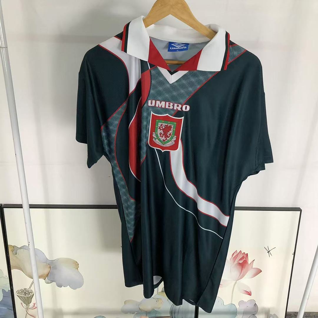 Unbranded 95 FOOTBALL T-SHIRT - Image 12