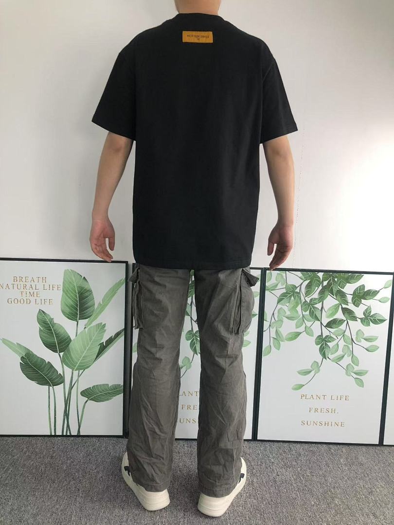 Louis Vuitton 128 L⭐ T-SHIRT 1101170521 (Im 170Cm 57Kg I Wear Size M In The Phot) - Image 4
