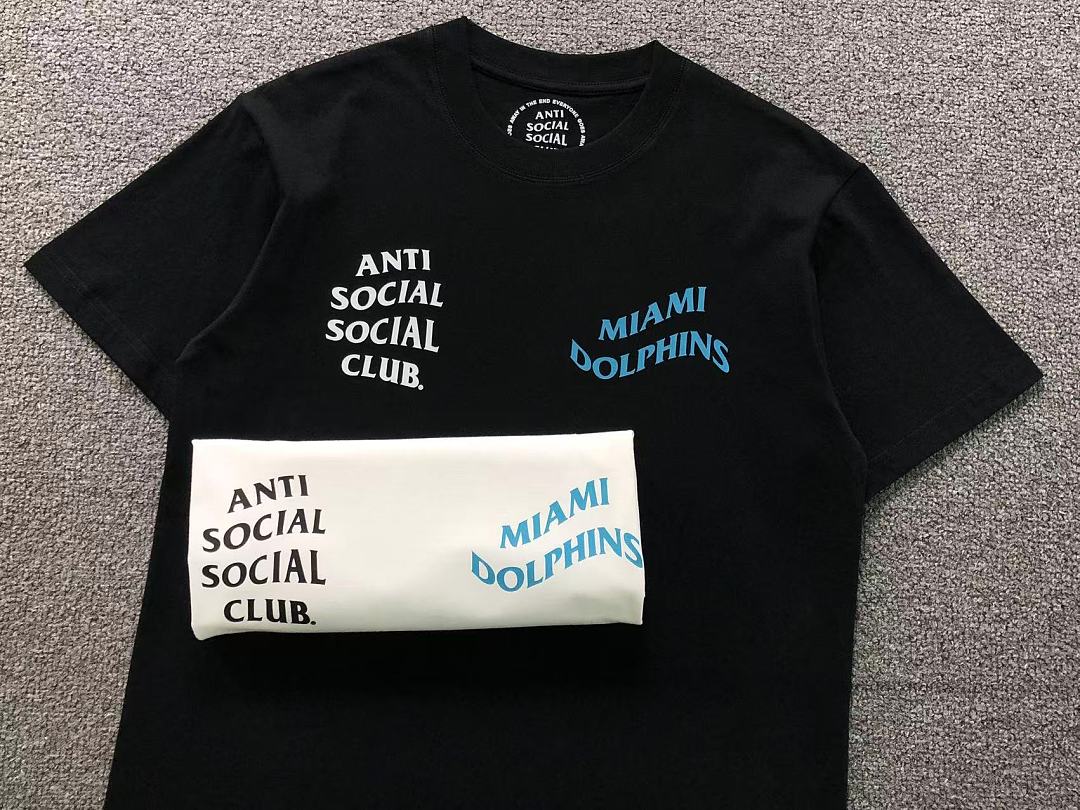 Christian Louboutin 88 ANTI SOCIAL CLUB T-SHIRT 126212002 (Im 170Cm 60Kg I Wear Size M In The Phot) - Image 15