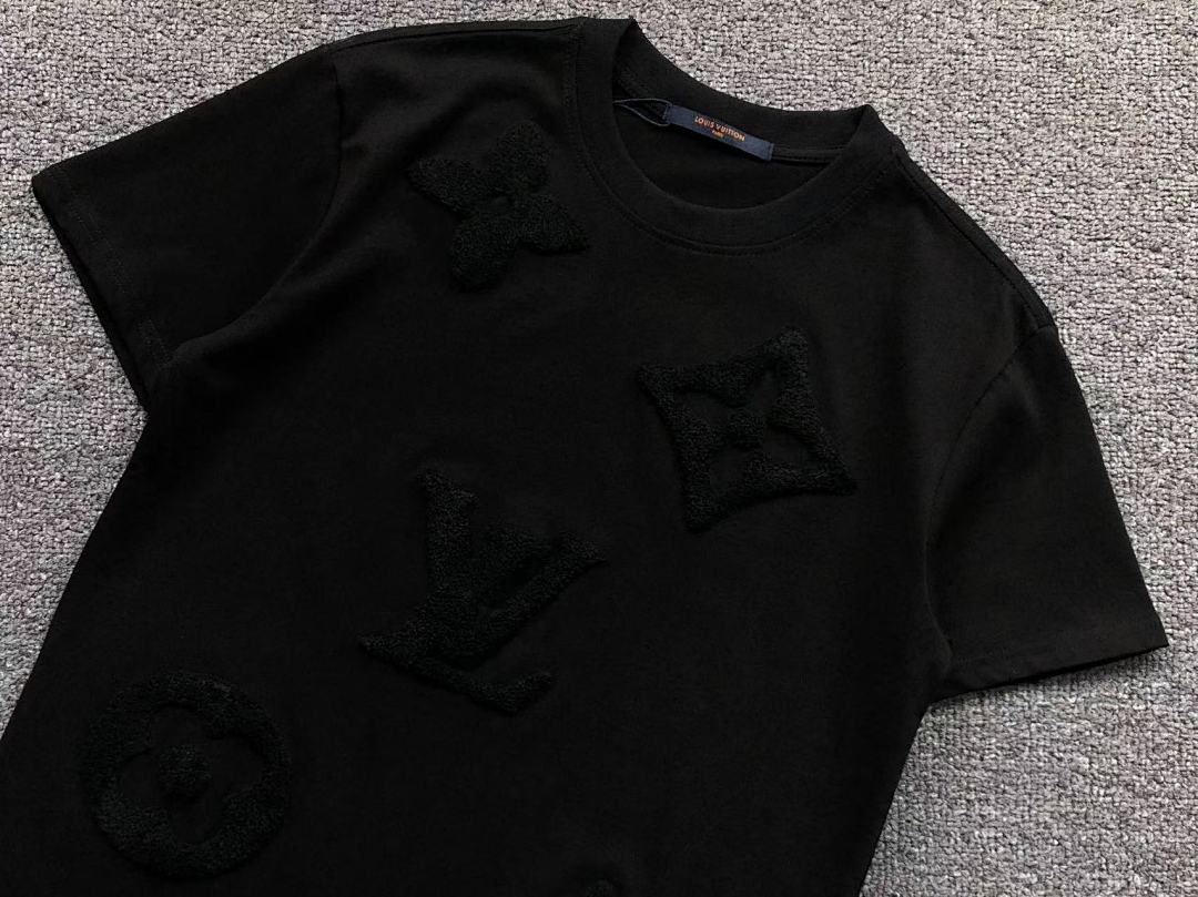 Louis Vuitton 115 L⭐ T-SHIRT 214301315 (Im 170Cm 60Kg I Wear Size S In The Phot) - Image 9