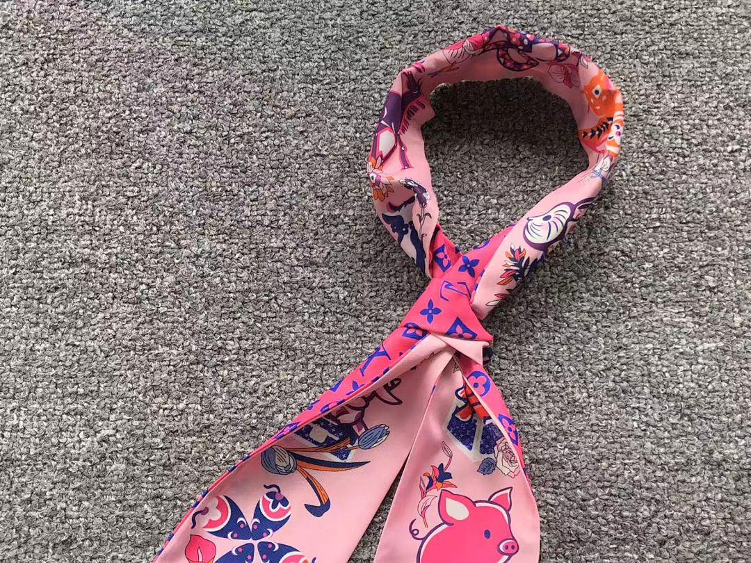 Louis Vuitton 68 L⭐ SCARF 5112815102 (Long 116CM* Wide 8CM*) - Image 4