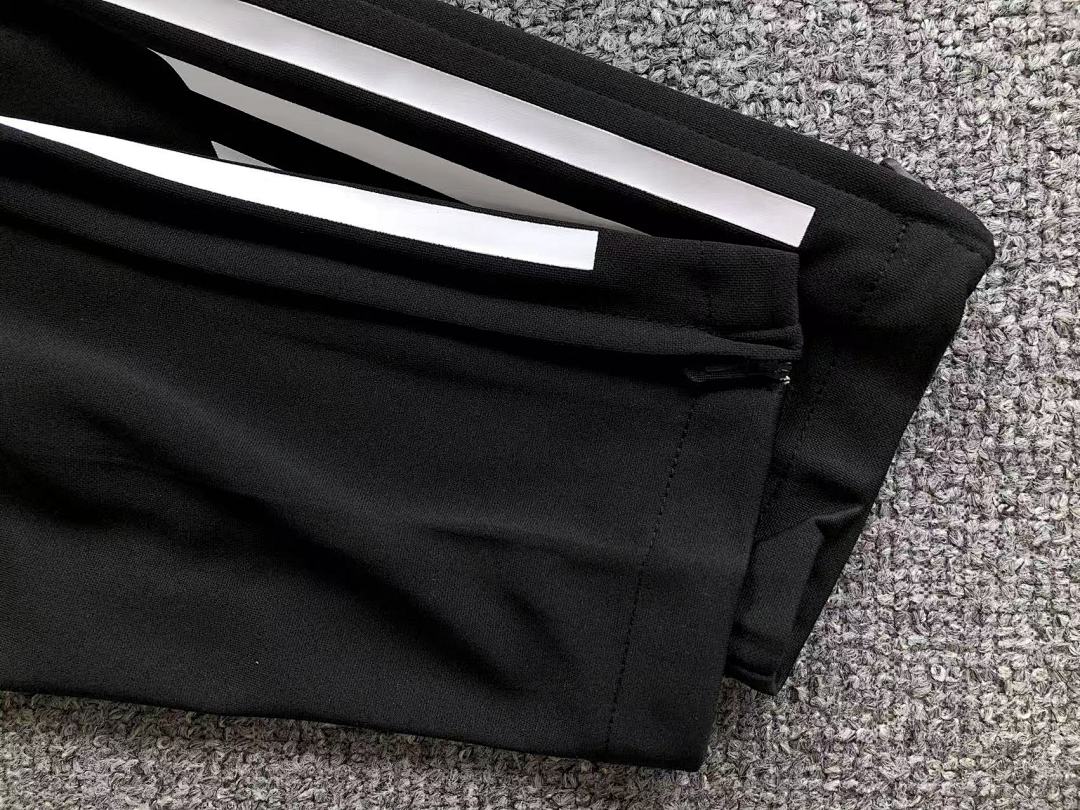 Chanel 135 FOOTBALL LONG SLEEVED TROUSERS - Image 25